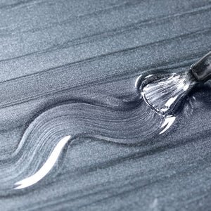 Obsidian Cat's Eye gel polish texture deep black high pigmentation smooth application obsidian-like finish
