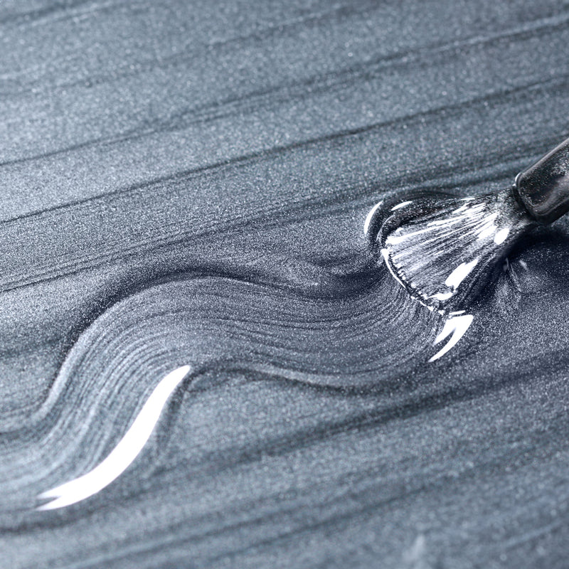Obsidian Cat's Eye gel polish texture deep black high pigmentation smooth application obsidian-like finish
