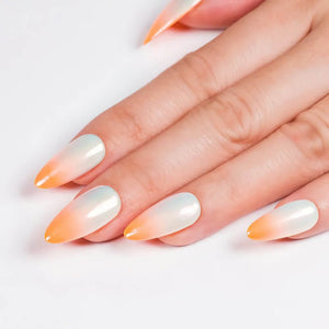 Chrome Pearl Nails Aurora Effect Mirror Metallic Finish